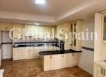 Revente - APPARTEMENT -
TORREVIEJA - Center