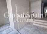 Wederverkoop - PENTHOUSE -
TORREVIEJA - Playa del Cura