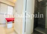 Wiederverkauf - PENTHOUSE -
TORREVIEJA - Playa del Cura