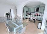 Wederverkoop - VILLA -
GEA Y TRUYOLS - Inland