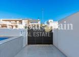 Venta - 4. Casa - Chalet Independiente -
CIUDAD QUESADA - Costa Blanca South