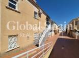 Wederverkoop - APPARTEMENT -
TORREVIEJA - Torrevieja