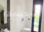 Wederverkoop - VILLA -
ROJALES - Cuidad Quesada
