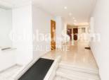 Wederverkoop - APPARTEMENT -
TORREVIEJA - Estacion de autobuses