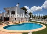 Wederverkoop - VILLA -
ORIHUELA - Inland