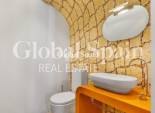 Venta - APARTAMENTO -
TORREVIEJA - Paseo maritimo