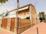Resale - HOUSE -
TORREVIEJA - Playa De Los Náufragos