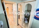 Wederverkoop - APPARTEMENT -
TORREVIEJA - Torrevieja