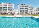Resale - Apartment -
ORIHUELA COSTA - VILLAMARTÍN