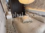 Wederverkoop - APPARTEMENT -
TORREVIEJA - Estacion de autobuses