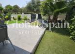Resale - VILLA -
ORIHUELA COSTA - La Regia
