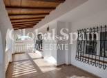 Odsprzedaż - WILLA  -
TORREVIEJA - 
