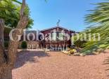 Wederverkoop - HUIS -
CATRAL - Catral