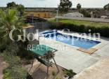 Resale - VILLA -
CREVILLENTE