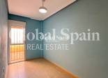 Wederverkoop - APPARTEMENT -
DAYA NUEVA - Costa Blanca Sur