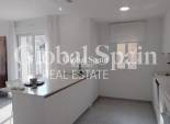 Wederverkoop - APPARTEMENT -
TORREVIEJA - Torreblanca