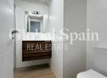 Wederverkoop - APPARTEMENT -
TORREVIEJA - Estacion de autobuses