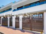 Resale - HOUSE -
TORREVIEJA - LOS BALCONES - LOS ALTOS