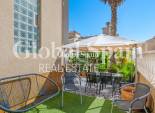 Wederverkoop - HUIS -
Villamartin - Costa Blanca
