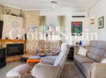 Resale - VILLA -
TORREVIEJA - Costa Blanca