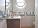 Resale - VILLA -
ORIHUELA COSTA - Villamartin