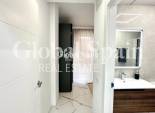 Wederverkoop - APPARTEMENT -
TORREVIEJA - Playa del Cura