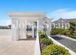 Nieuwbouw - VILLA -
MARBELLA - Lomas De Marbella Club