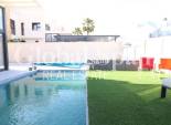 Wederverkoop - VILLA -
ORIHUELA COSTA - Costa Blanca