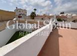 Wiederverkauf - WOHNUNG -
ORIHUELA COSTA - Villamartin