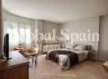 Odsprzedaż - WILLA  -
TORREVIEJA - 