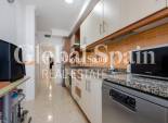 Wederverkoop - APPARTEMENT -
TORREVIEJA - Center