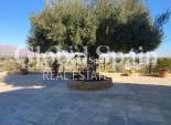 Resale - VILLA -
BIGASTRO - Inland
