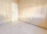 Resale - APARTMENT -
TORREVIEJA - Lago jardin