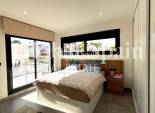 Wiederverkauf - VILLA -
VILLAMARTÍN - Costa Blanca