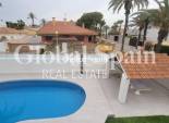 Wederverkoop - VILLA -
ORIHUELA COSTA - CABO ROIG