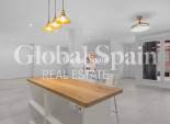 Revente - APPARTEMENT -
TORREVIEJA - Playa del Acequión