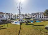 Resale - APARTMENT -
TORREVIEJA - Lago jardin