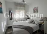 Resale - HOUSE -
TORREVIEJA - Calas blanca