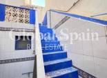 Wederverkoop - APPARTEMENT -
TORREVIEJA - Torrevieja