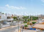 Resale - VILLA -
ORIHUELA COSTA - El Galan
