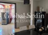Wiederverkauf - VILLA -
TORREVIEJA - La Siesta