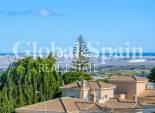 Wiederverkauf - VILLA -
SAN MIGUEL DE SALINAS - Costa Blanca