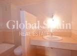 Wederverkoop - APPARTEMENT -
TORREVIEJA - Centro - Muelle Pesquero