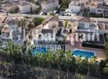 Odsprzedaż - WILLA  -
ORIHUELA COSTA - 