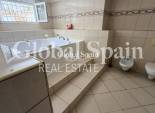 Wiederverkauf - VILLA -
TORREVIEJA - Costa Blanca
