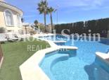 Wederverkoop - VILLA -
CIUDAD QUESADA