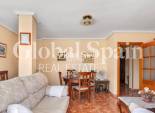 Wederverkoop - APPARTEMENT -
TORREVIEJA - Playa del cura