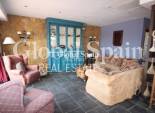 Resale - HOUSE -
ORIHUELA - Inland