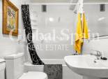 Wederverkoop - APPARTEMENT -
TORREVIEJA - Costa Blanca