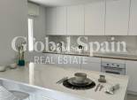 Wederverkoop - APPARTEMENT -
TORREVIEJA - Aguas Nuevas